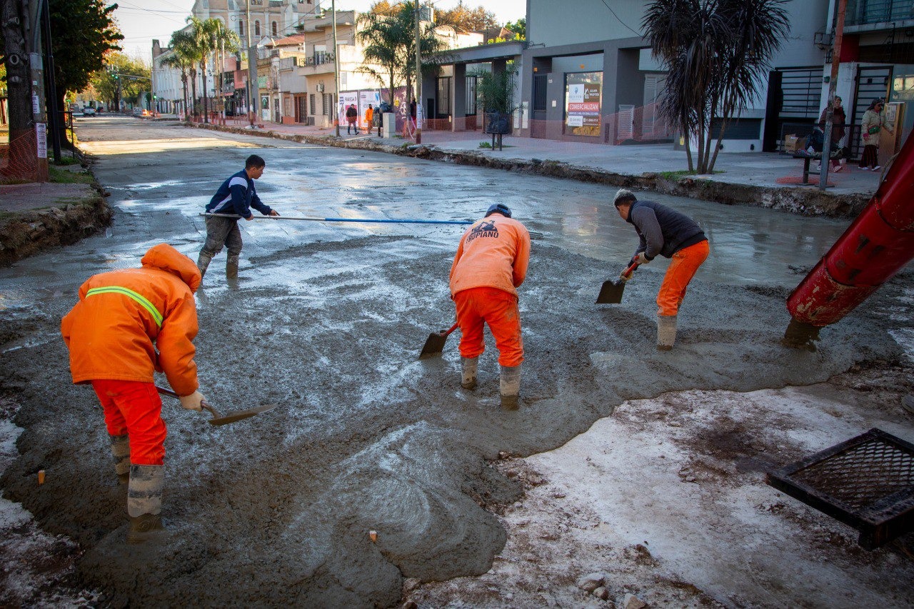 ENTRÓ EN ETAPA FINAL LA OBRA DE REPAVIMENTACIÓN DE LA AVENIDA ZAPIOLA 