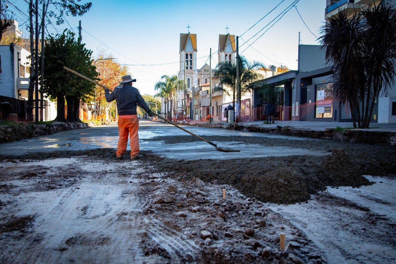 ENTRÓ EN ETAPA FINAL LA OBRA DE REPAVIMENTACIÓN DE LA AVENIDA ZAPIOLA 