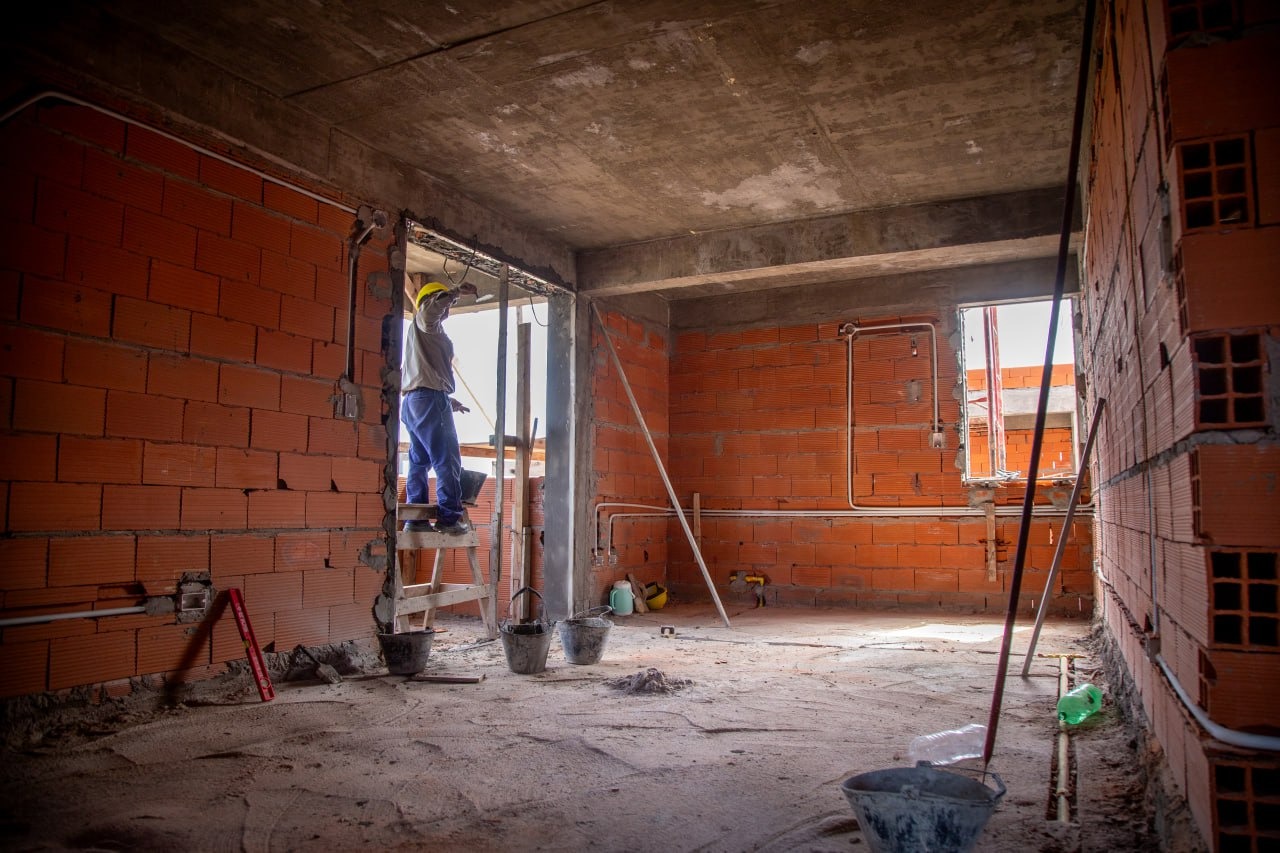 AVANZA LA OBRA DE 48 VIVIENDAS EN EL BARRIO FRATTASI DE EZPELETA