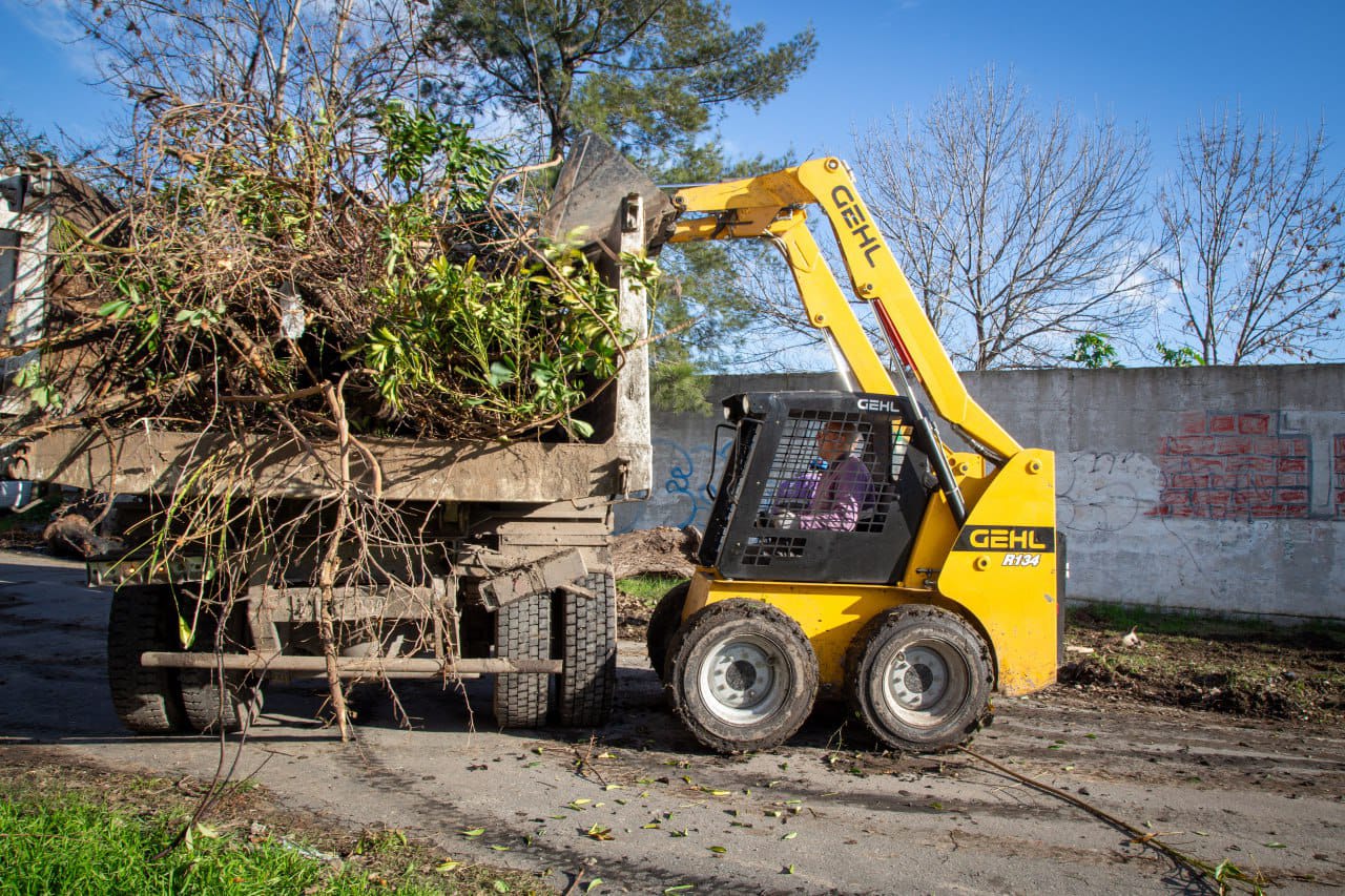 EL MUNICIPIO DE QUILMES REALIZÓ UN NUEVO OPERATIVO DE LIMPIEZA
