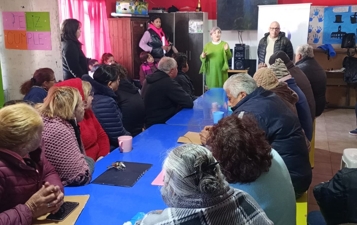 EL MUNICIPIO REALIZÓ UNA REUNIÓN INFORMATIVA SOBRE REGULARIZACIÓN DOMINIAL