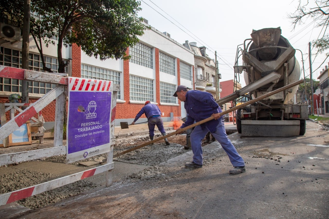 EL MUNICIPIO DE QUILMES AVANZA CON LA EJECUCIÓN DEL PLAN INTEGRAL DE BACHEO