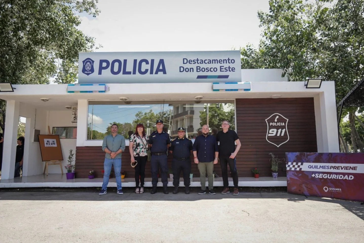 FUNCIONARIOS VISITARON LA NUEVA BASE OPERATIVA DE LA SUBESTACIÓN DE POLICIA
