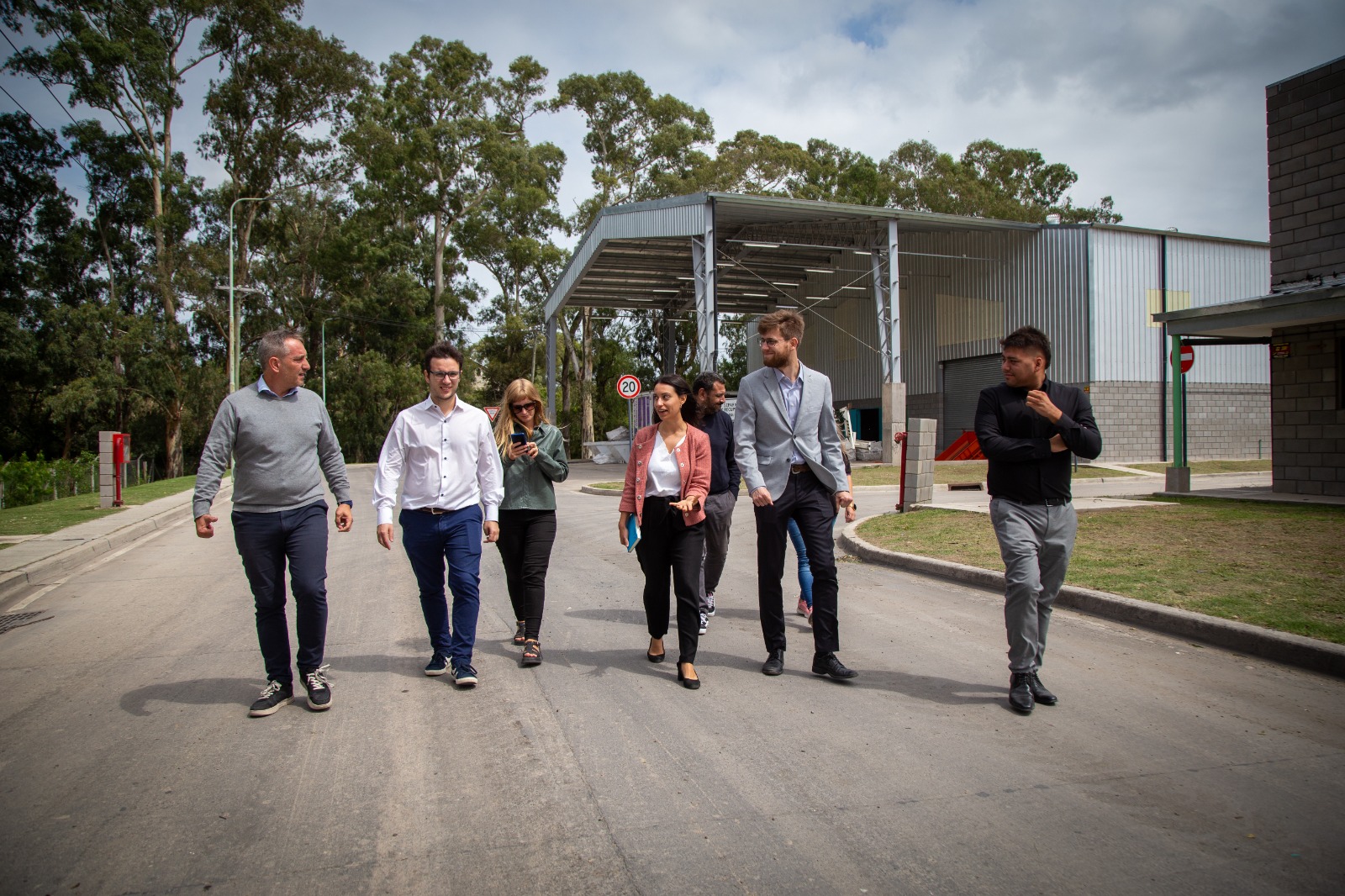 UNA DELEGACIÓN DE LA EMBAJADA DE ALEMANIA VISITÓ QUILMES 