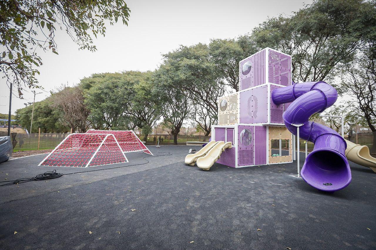 MAYRA RECORRIÓ EL AVANCE DE UNA OBRA PARA LA RECREACIÓN Y EL DEPORTE