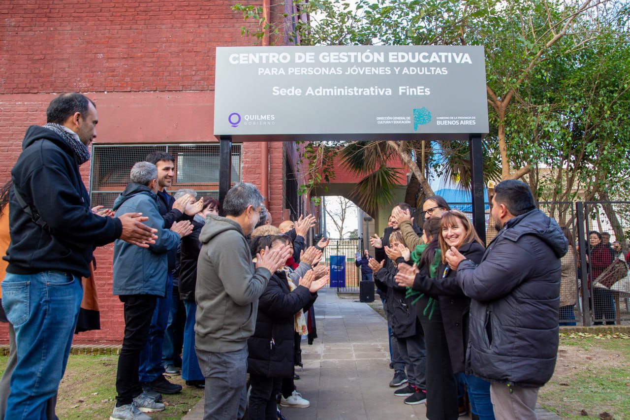 FUNCIONARIOS MUNICIPALES INAUGURARON EL CENTRO DE GESTIÓN EDUCATIVA