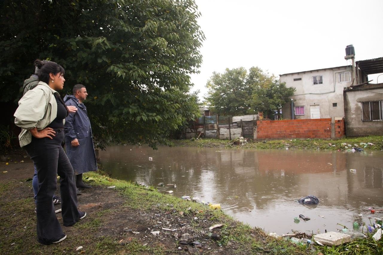  EVA MIERI SUPERVISÓ TAREAS DE LIMPIEZA EN EL ARROYO LAS PIEDRAS 