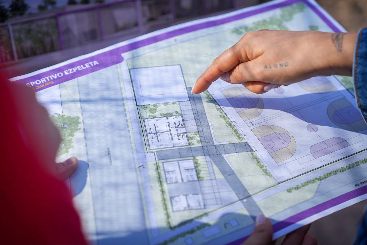 COMENZÓ LA CONSTRUCCIÓN DEL NUEVO POLIDEPORTIVO DE EZPELETA OESTE