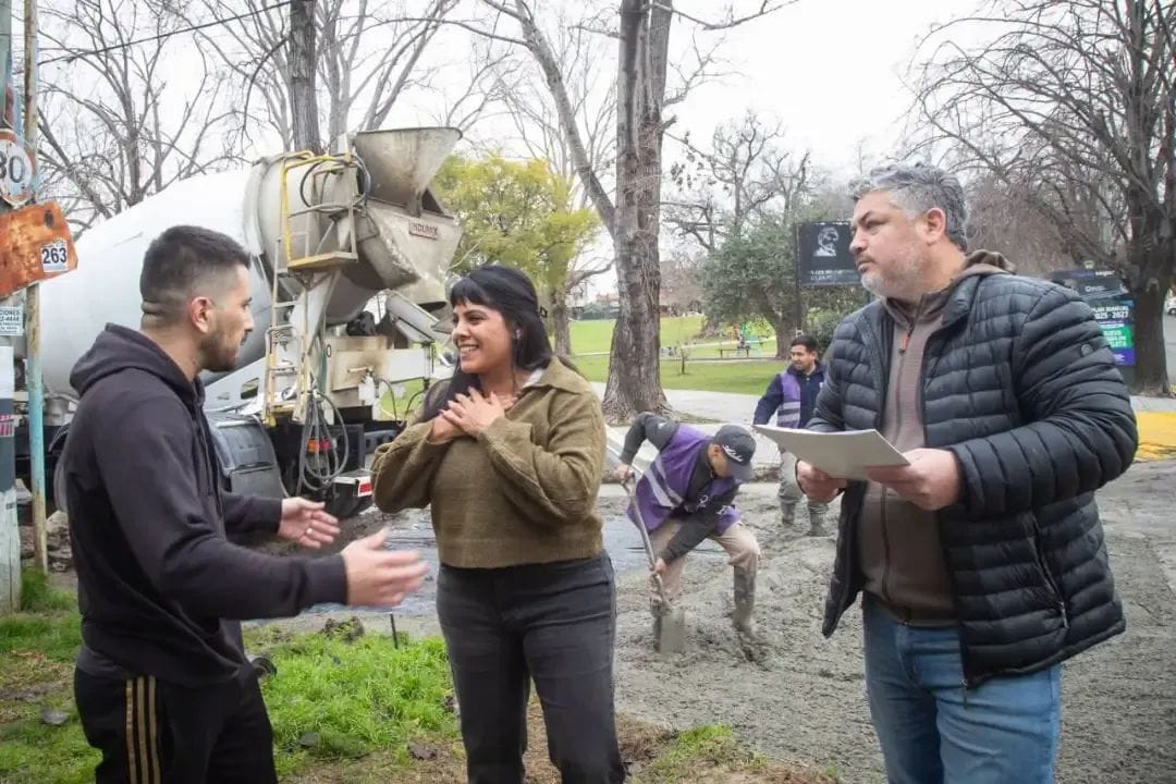 PLAN MUNICIPAL DE BACHEO: LA COMUNA INTENSIFICA LOS TRABAJOS CON HORMIGÓN 