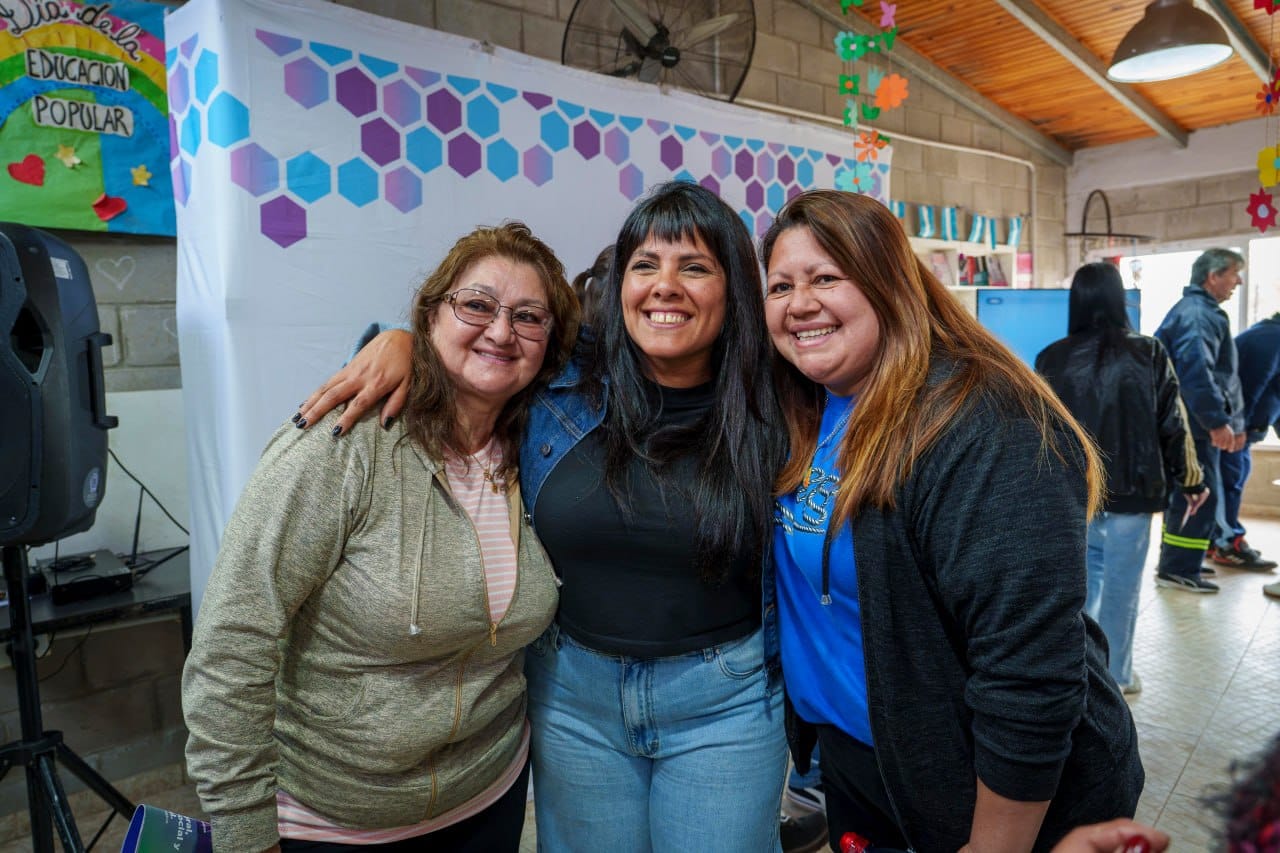 EVA MIERI ANUNCIÓ  LA OBRA DE RENOVACIÓN DE LA PLAZA PAPA FRANCISCO
